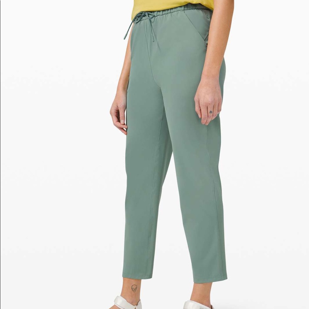 lululemon On The Move Pant